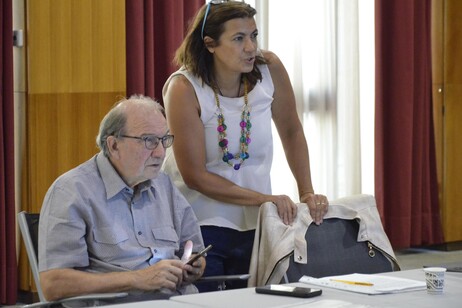 1fbc79719662dac1ddf3afffeb31c0f9