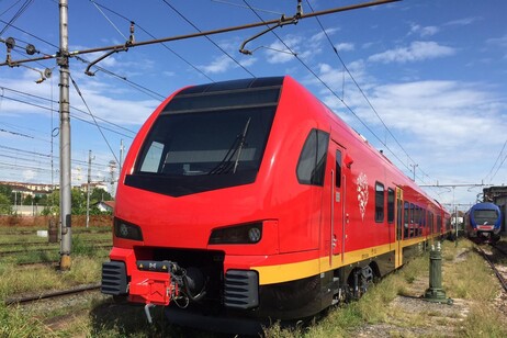 Rinascita ferroviaria in Valle d’Aosta: nuovi treni e alta velocità in arrivo.