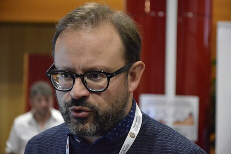 2f7d2ac3598edc8706de9864a47056f4