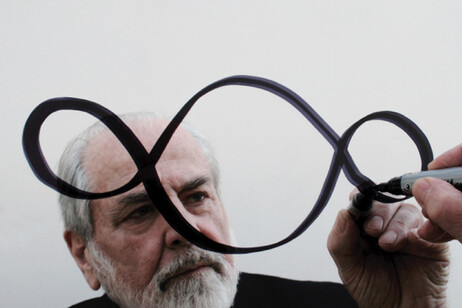 Glacial Threads: Arte, Ghiacciai e Tessuti per il Futuro