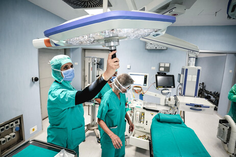 3b11512a25bdb76bdb2b0b5e3db5c3dc