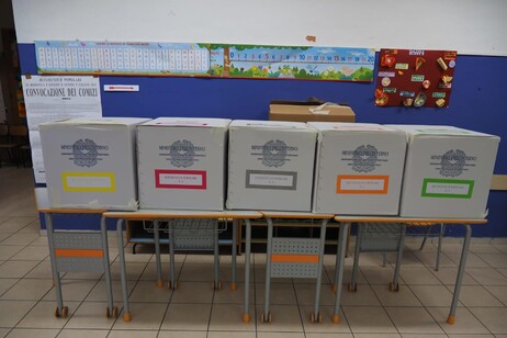 Referendum consultivi: Affluenza contenuta, riflessioni sul coinvolgimento civico