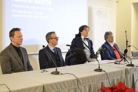 Renzo Testolin e Bertschy: Battaglia per la Rieleggibilità in Regione