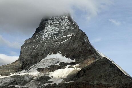 4d1699a82bd80dbe90aa8d51c8719c83