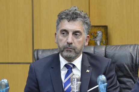 635a43f62dd53b2e16c0d28eeb99b6fe