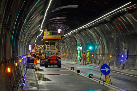 Traforo del Monte Bianco: Futuro tra sfide e nuove valutazioni