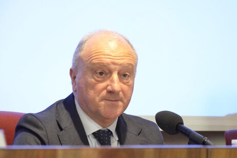 Pensioni: Riforma Urgente per un Futuro Sostenibile