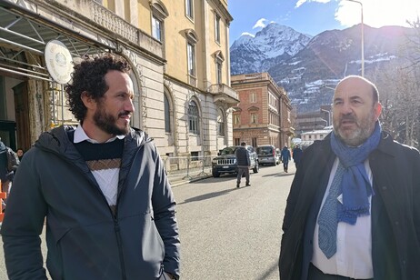 73d93159a772bdf74304a3ecbb474ca0