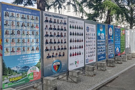 Valle d’Aosta: Affluenza in calo alle urne, un quadro di astensionismo.