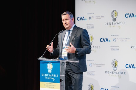 Transizione Energetica in Italia: Innovazione, Lavoro e Sostenibilità