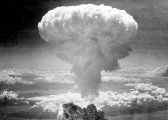 Hiroshima-ecco-chi-premerebbe-il-bottone-nucleare-se-lItalia-avesse-la-bomba-atomica
