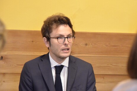 a1f0d2efef555b70b58775db48c60938