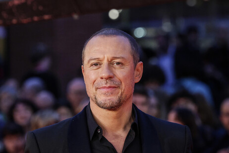 Accorsi chiude il Gran Paradiso Film Festival: cinema e ambiente a Cogne