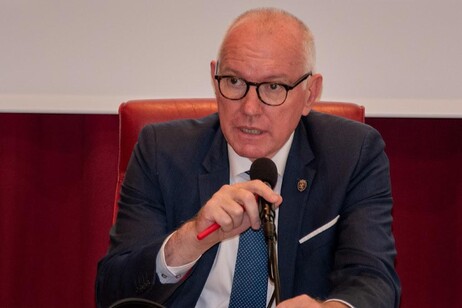 a9dea9ed640812bf81779c4f3b0629e2