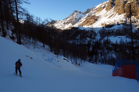 b30feac60a141acbf83758ca6312e133