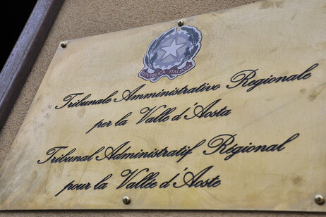 Referendum Regionale: Cittadini e Comitato Contestano la Data di Ferragosto