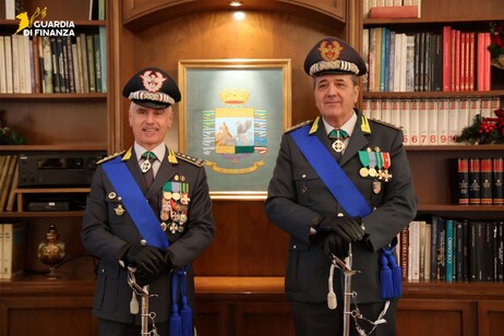 ce9ecf5e29315b83a6e8162c413bf821