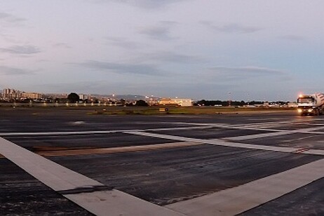 Tragico incidente aereo a Catania: fattori complessi alla base della perdita di controllo.