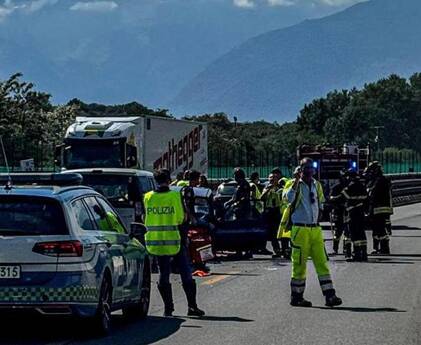 Tragedia A32: Uomo muore in incidente con auto contromano