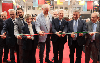 AUTO E MOTO D’EPOCA 2025 accende i motori a Bologna