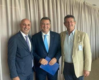 Assobalneari Italia-Base Balneare, incontro con commissario Tsitsikostas per discutere su direttiva Bolkestein