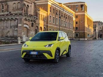 BYD potenzia il post-vendita in Italia con il nuovo magazzino ricambi di Fagnano Olona