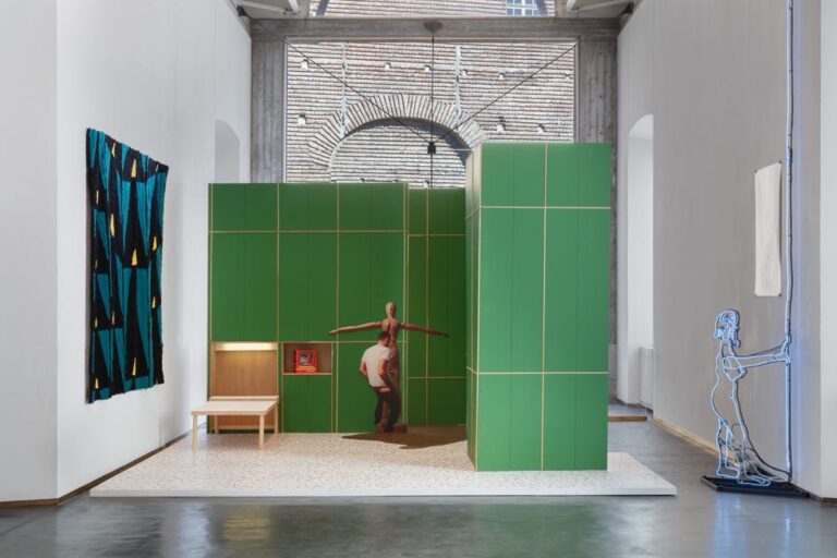 Enrico David torna in Italia con “Domani Torno”