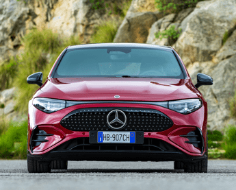La nuova Mercedes CLA elettrica è la regina del ‘Car of the Year 2026’