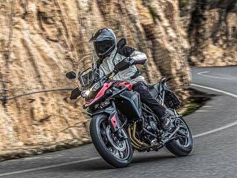 Triumph Italia FY25: immatricolazioni da primato e rete vendita in crescita